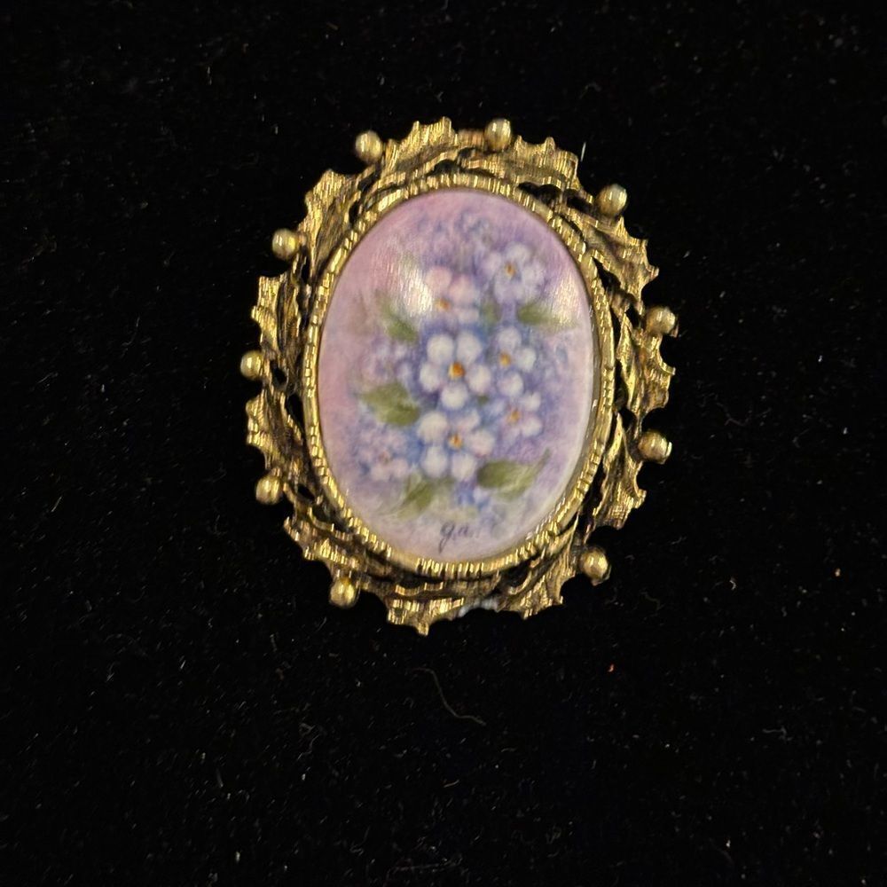 Vintage Victorian Handpainted Floral Brooch in Gold Tone and Purple Flowers